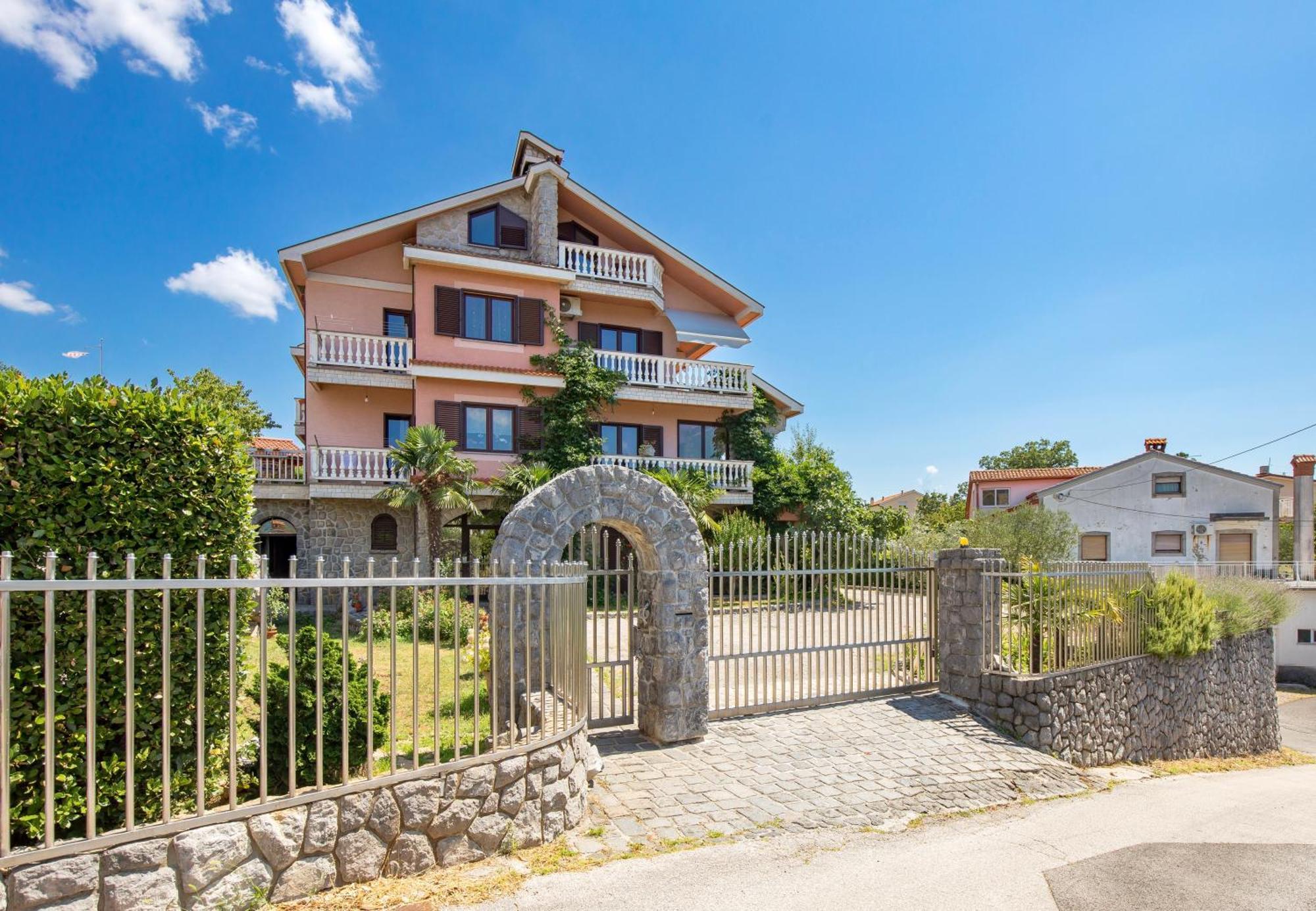 Apartmani Jurina Кастав Экстерьер фото